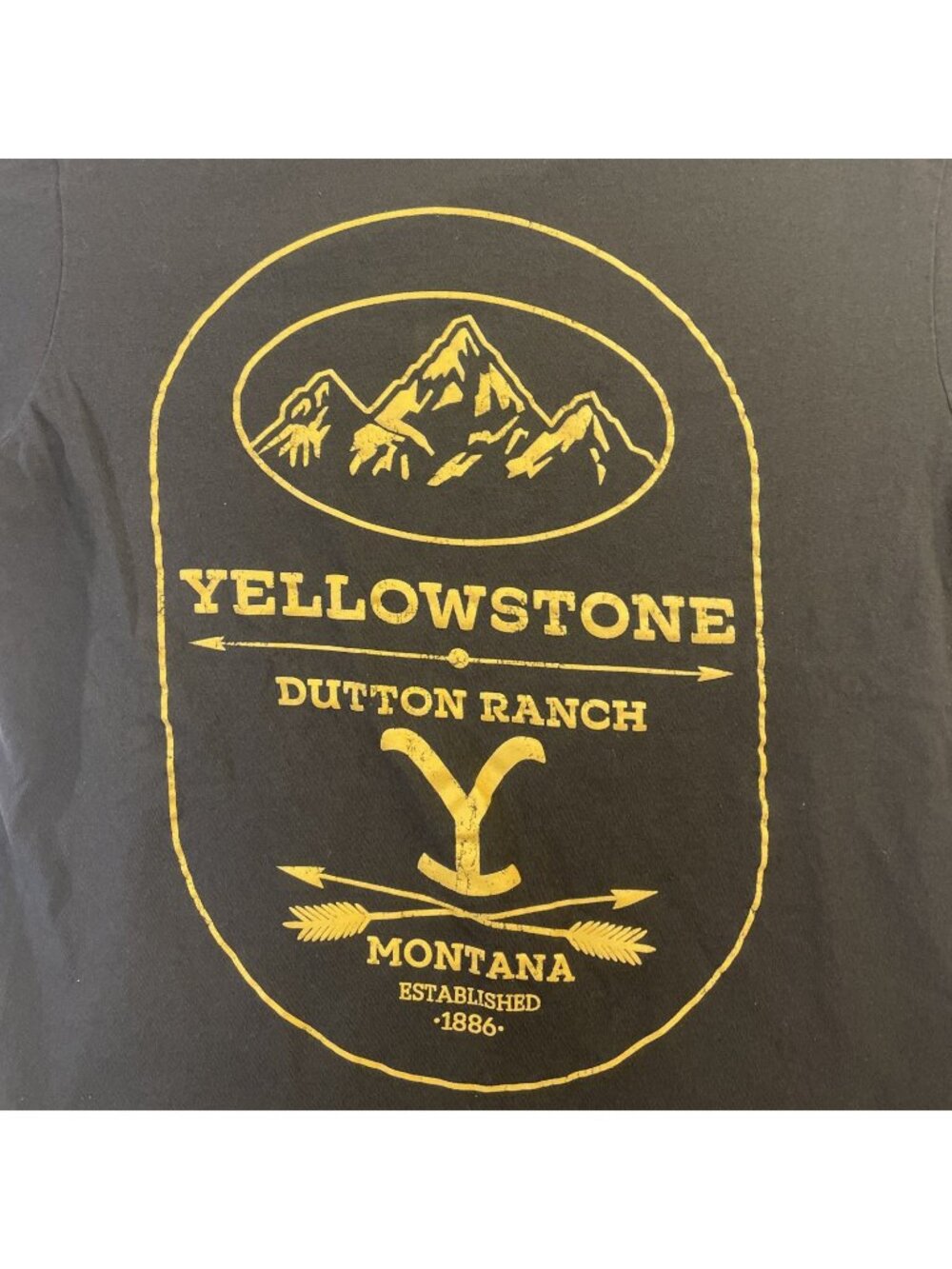 Medium Black Yellowstone Dutton Ranch T-Shirt Paramount Studios